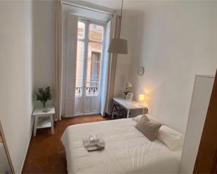 Bedroom of Flat to share in Málaga Capital  with Balcony