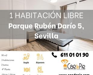 Bedroom of Flat to share in  Sevilla Capital  with Air Conditioner, Terrace and Balcony