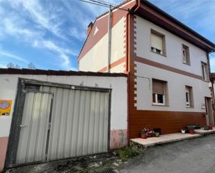 Vista exterior de Planta baixa en venda en Langreo amb Calefacció i Traster