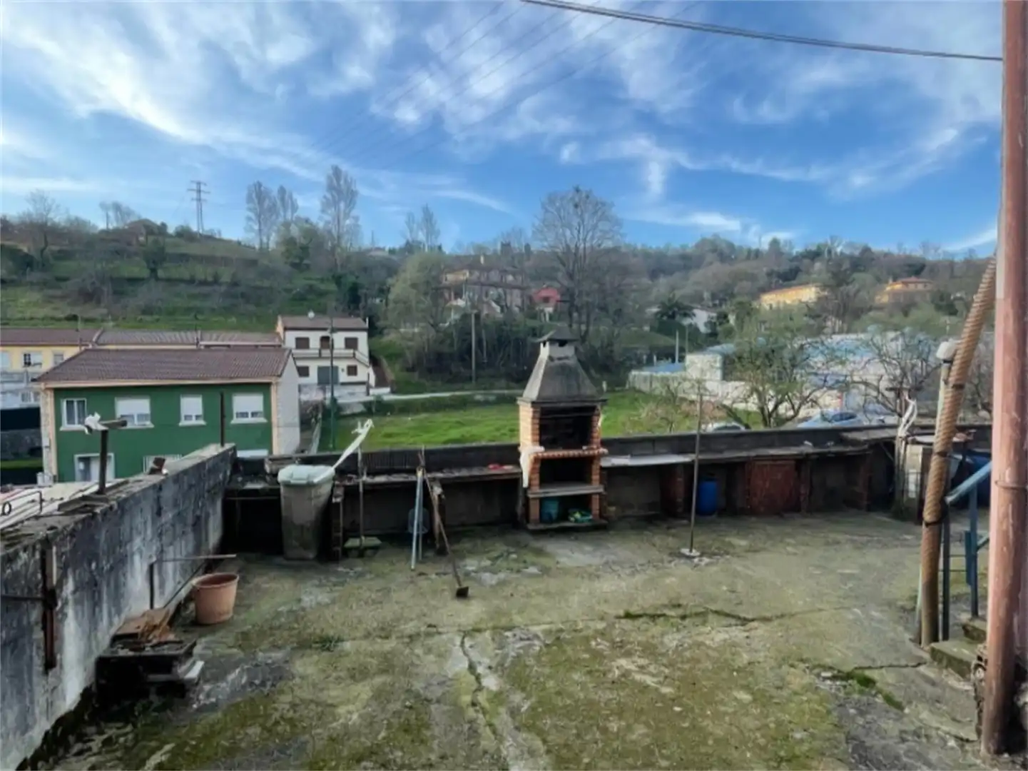 Vista exterior de Planta baja en venta en Langreo