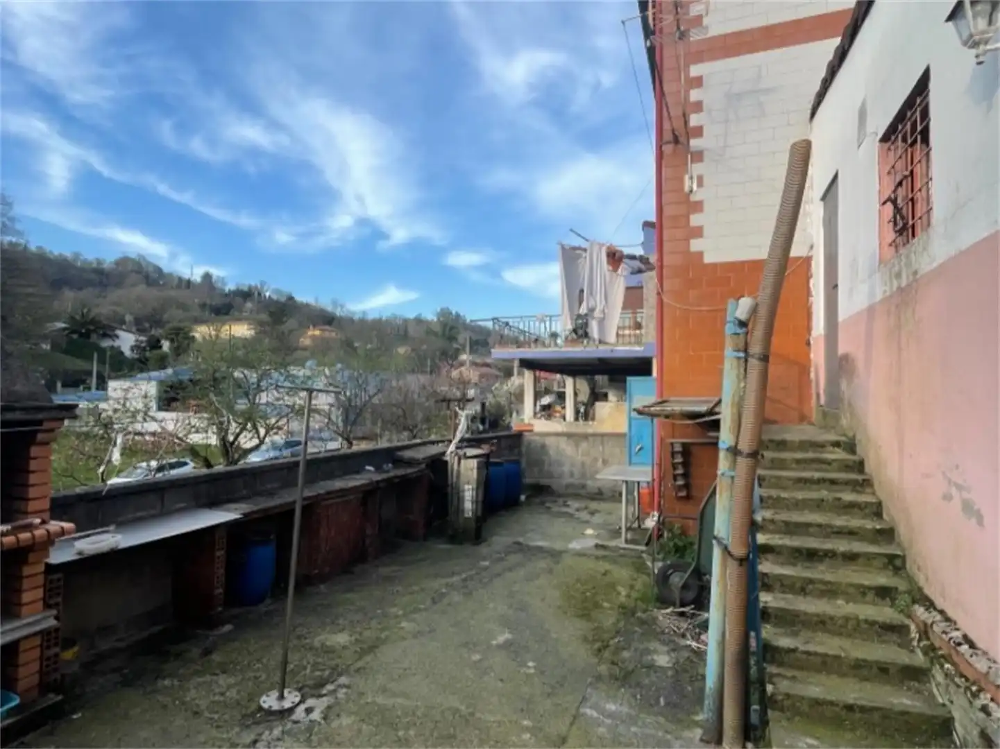Vista exterior de Planta baja en venta en Langreo