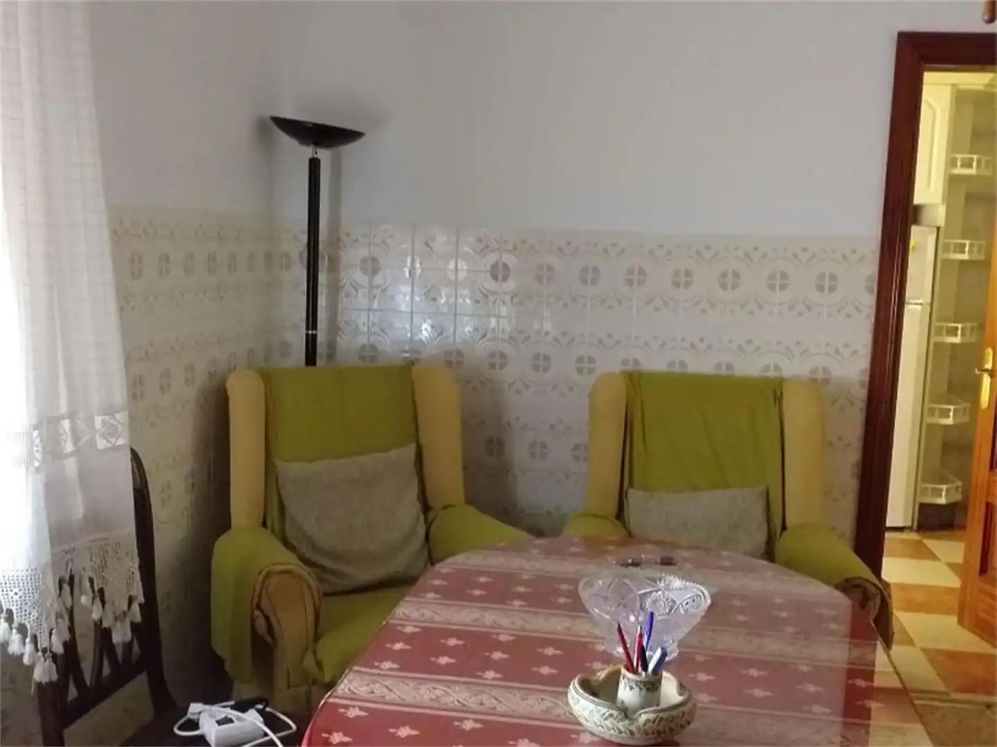 Casa adosada en venta en Calle Núñez de Balboa, Miajadas Sala de estar de Casa adosada en venta en Miajadas con Terraza y Balcón