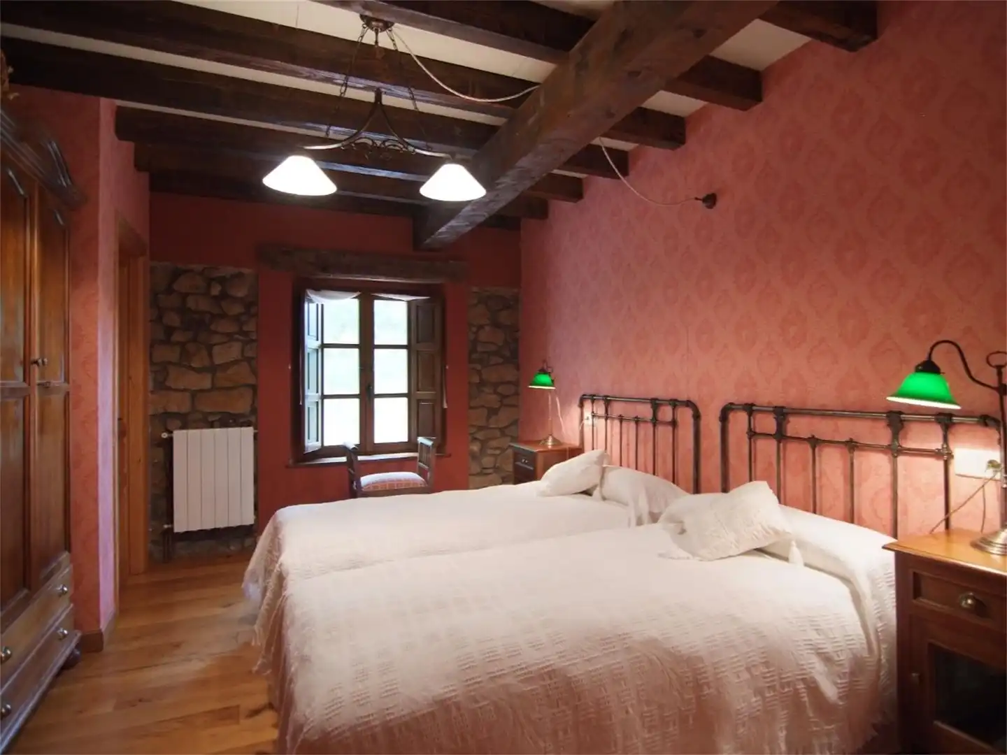 Casa o xalet en venda a Barrio Arroyo, 63, Las Rozas de Valdearroyo Dormitori de Casa o xalet en venda en Las Rozas de Valdearroyo amb Calefacció, Jardí privat i Parquet
