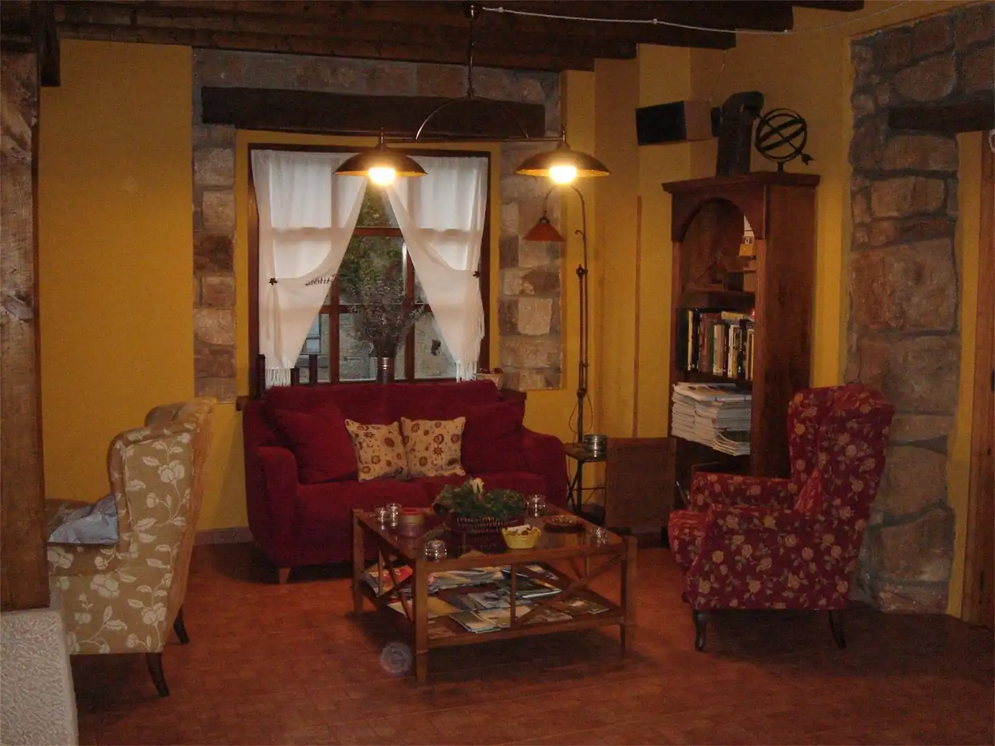 Casa o xalet en venda a Barrio Arroyo, 63, Las Rozas de Valdearroyo Sala d'estar de Casa o xalet en venda en Las Rozas de Valdearroyo amb Calefacció, Jardí privat i Parquet