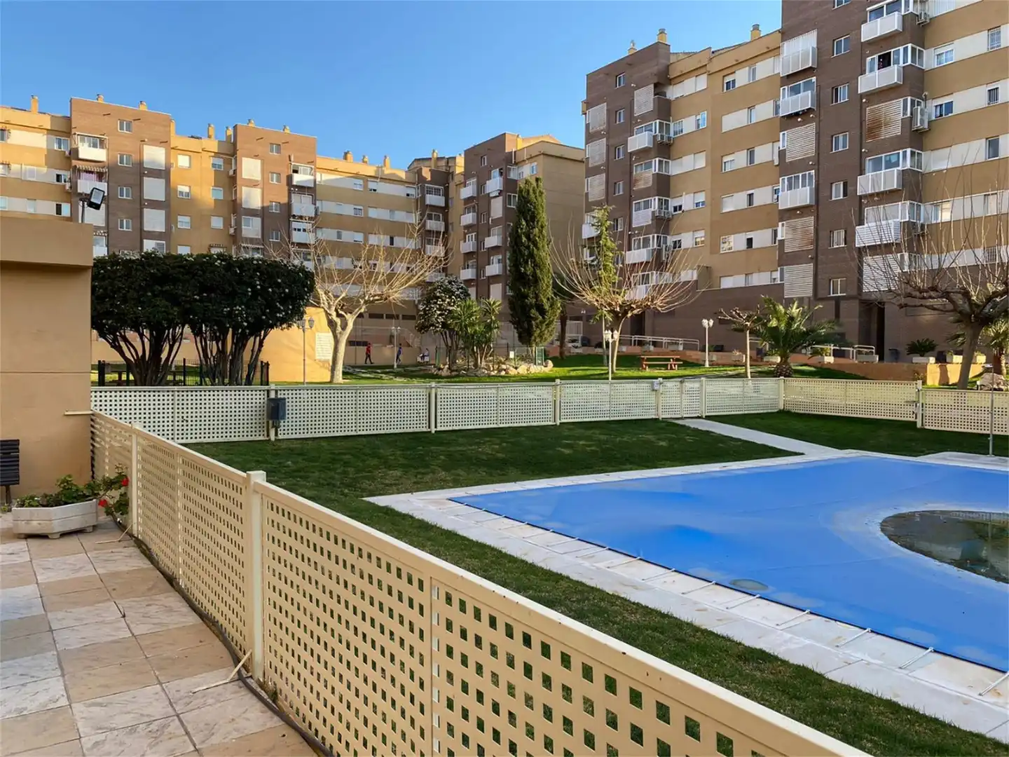 Flat for sale in San Ildefonso - Catedral Swimming pool of Flat for sale in Jaén with Air Conditioner, Heating and Private garden