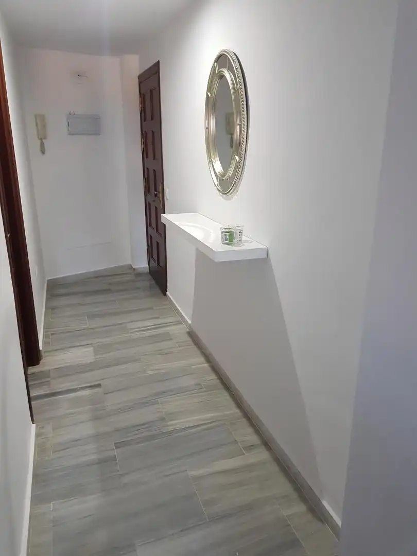 Planta baja de alquiler en Rota con Aire acondicionado, Calefacción y Trastero