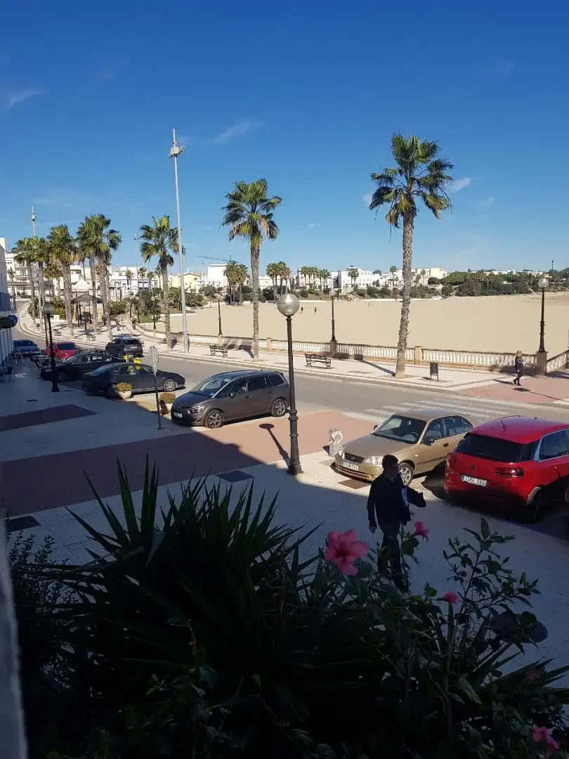 Vista exterior de Planta baja de alquiler en Rota con Aire acondicionado, Calefacción y Trastero