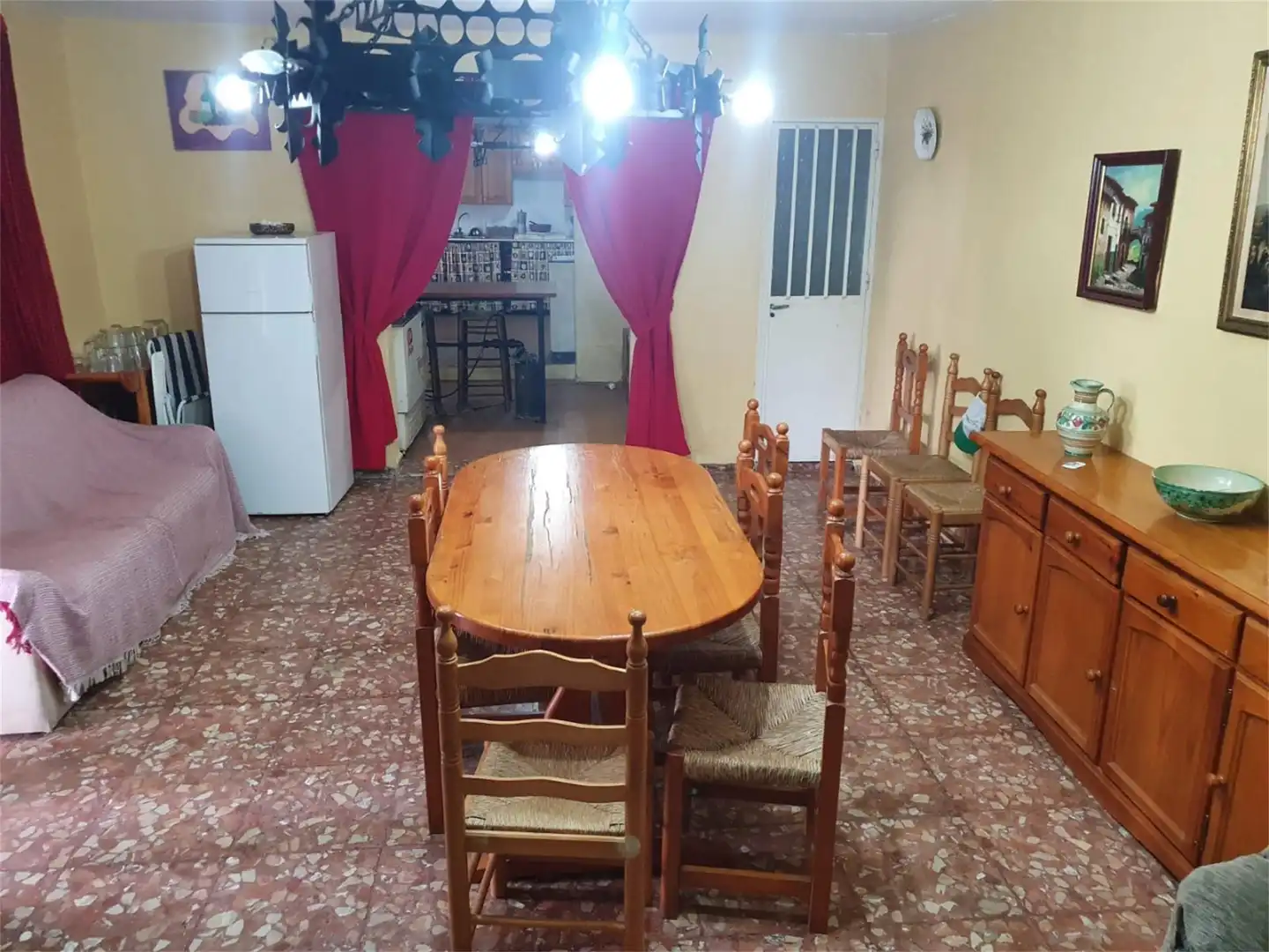Finca rústica en venta en Autovía del Sur, La Carolina Comedor de Finca rústica en venta en La Carolina con Piscina, Amueblado y Horno