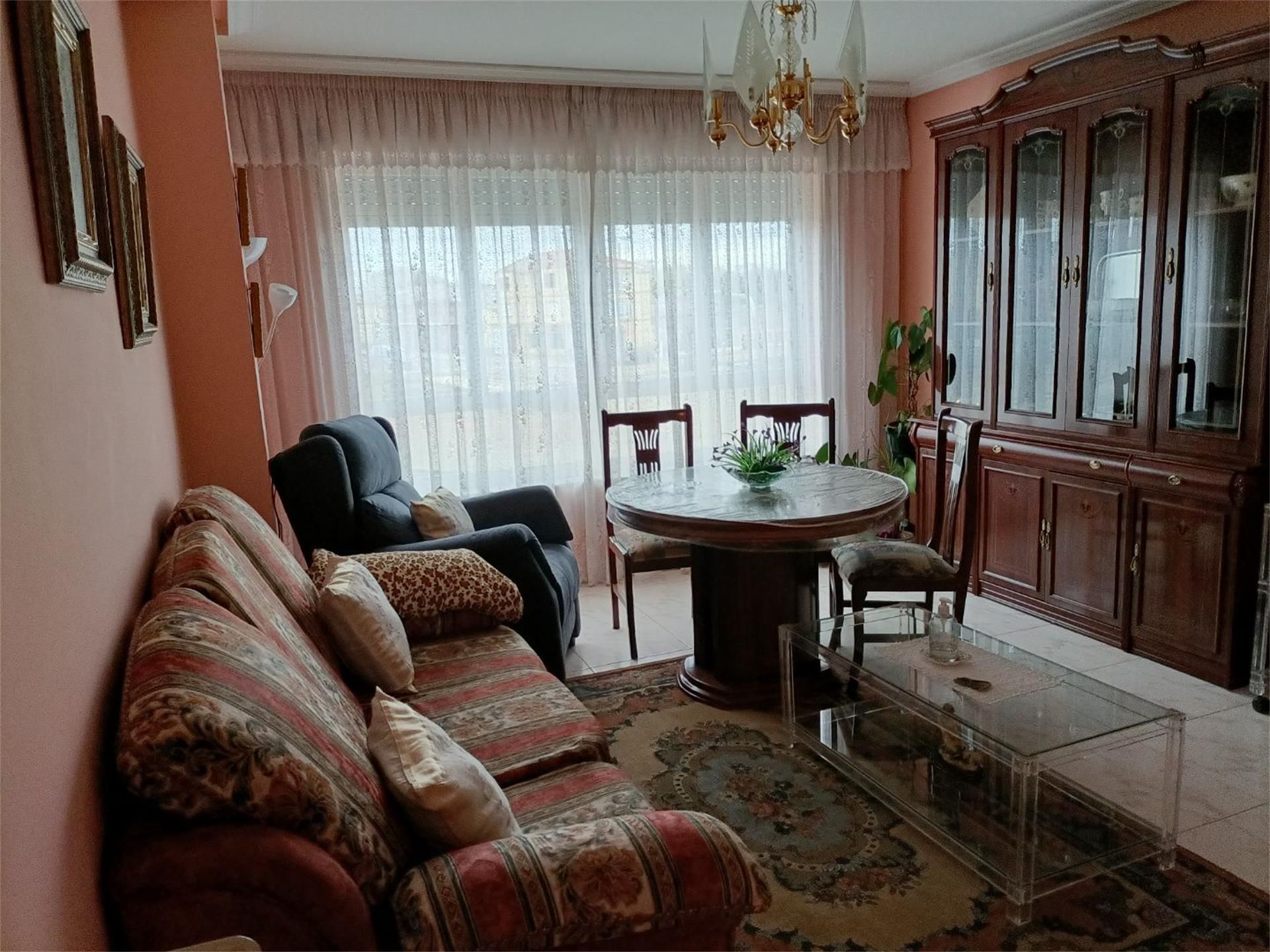 Sala d'estar de Pis en venda en Villarejo de Órbigo amb Calefacció i Moblat