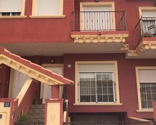 Vista exterior de Casa adosada en venda en Orihuela amb Aire condicionat, Terrassa i Balcó