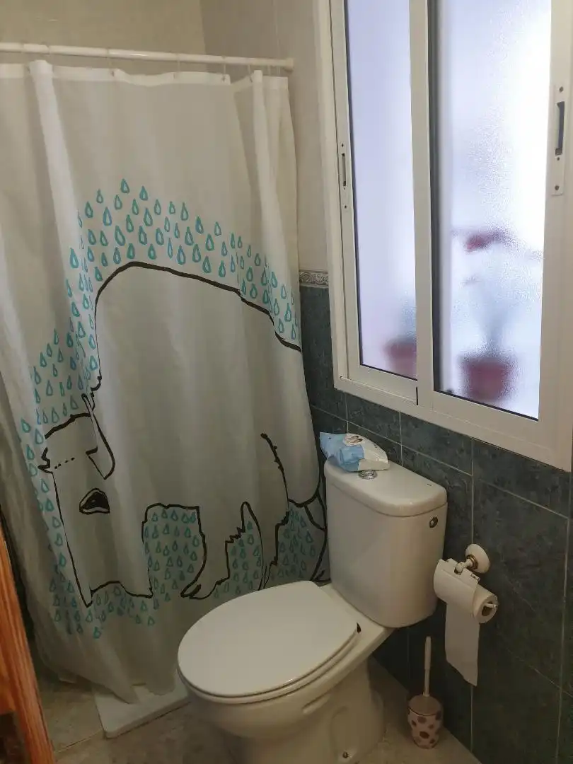 Casa adosada en venta en Calle Escorial, 15, Beas de Segura Baño de Casa adosada en venta en Beas de Segura con Calefacción y Terraza