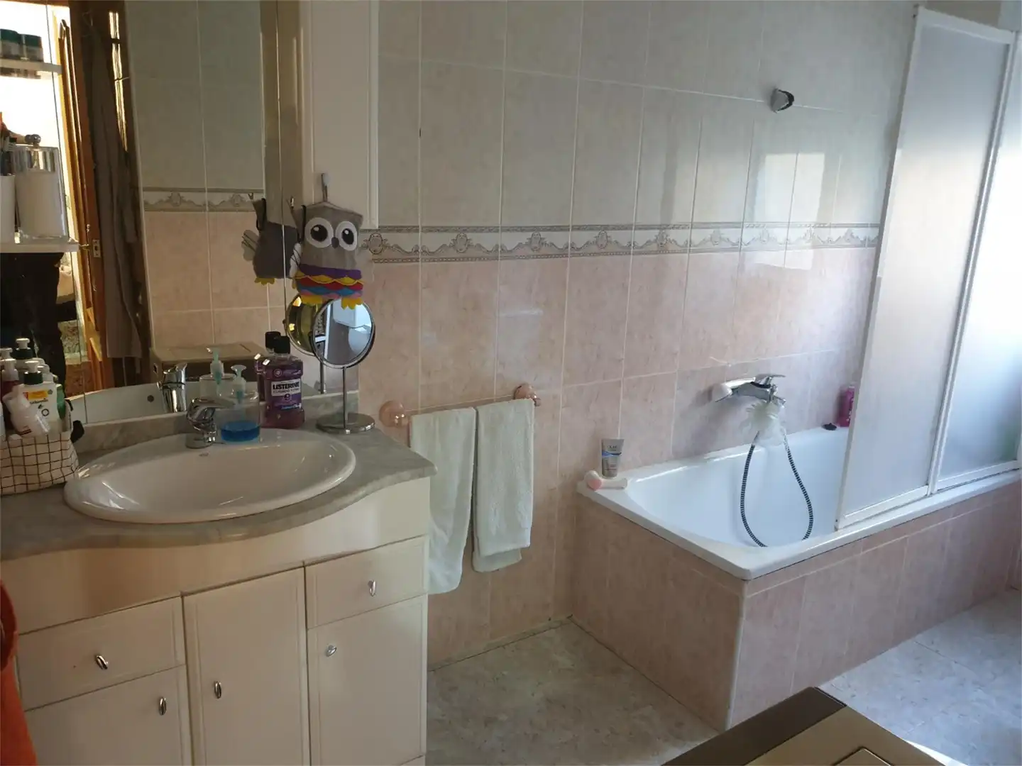 Casa adosada en venta en Calle Escorial, 15, Beas de Segura Baño de Casa adosada en venta en Beas de Segura con Calefacción y Terraza