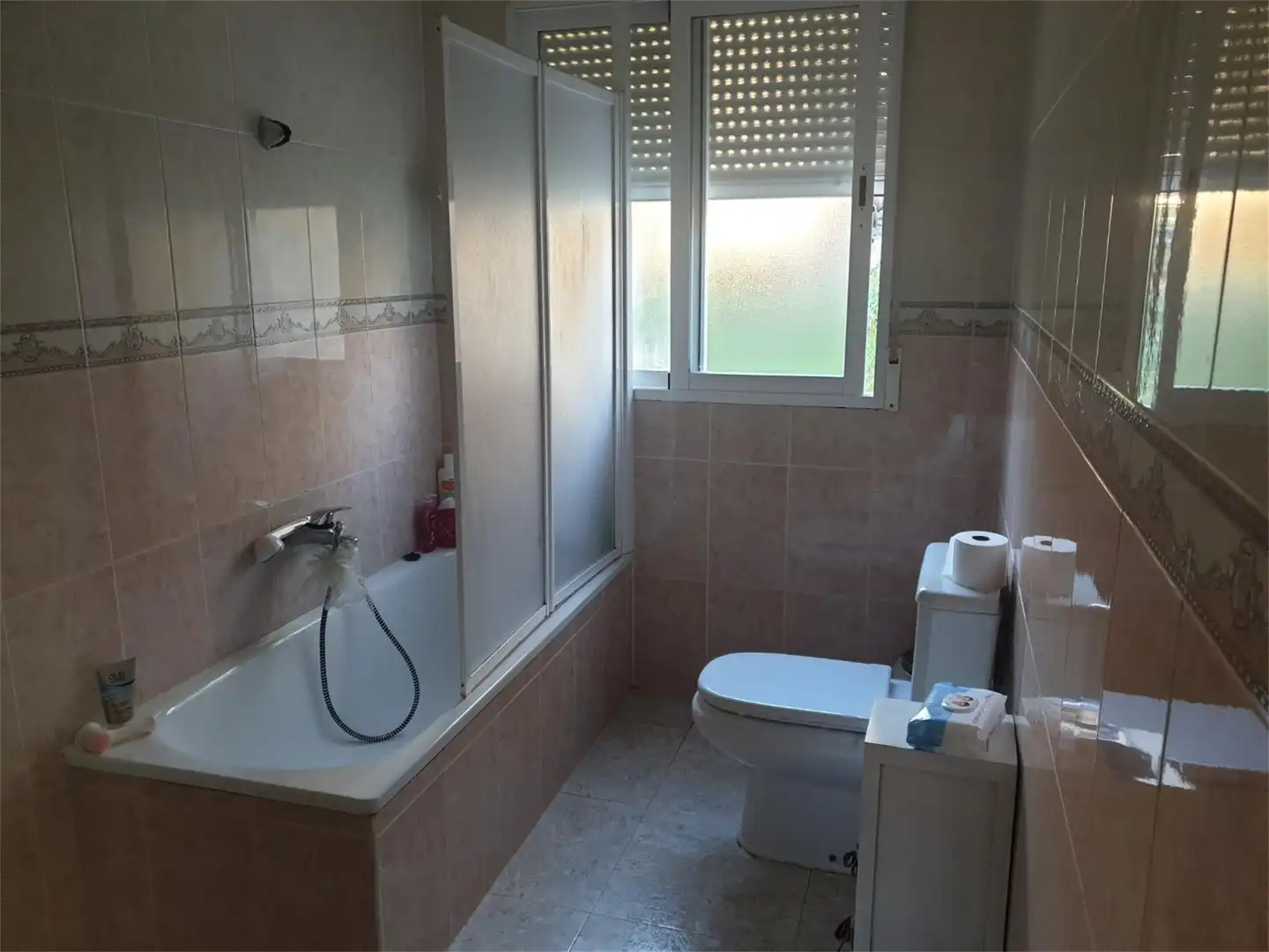 Casa adosada en venta en Calle Escorial, 15, Beas de Segura Baño de Casa adosada en venta en Beas de Segura con Calefacción y Terraza