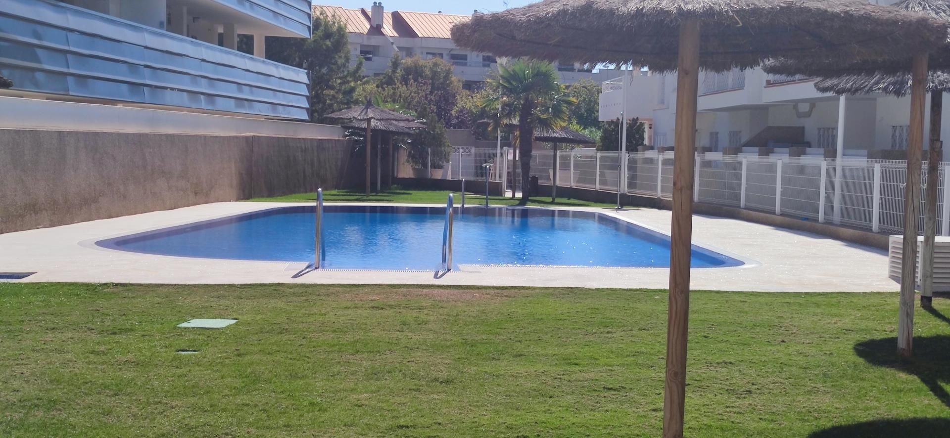 Swimming pool of Flat to rent in Rota  with Terrace and Balcony