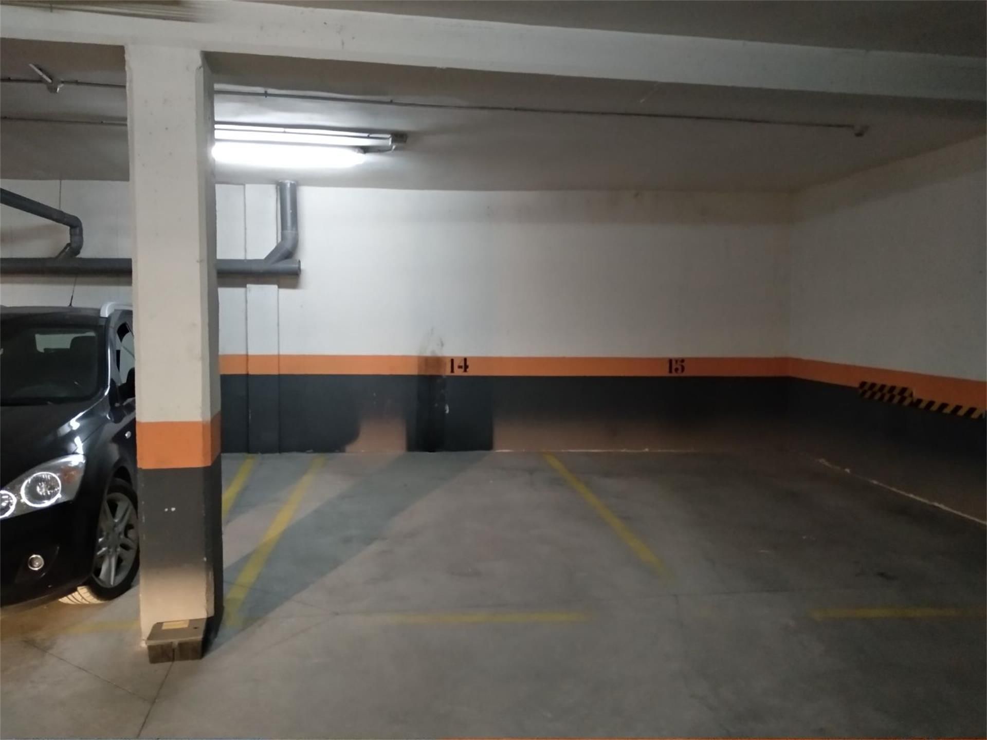 Parking of Garage to rent in Torrelodones