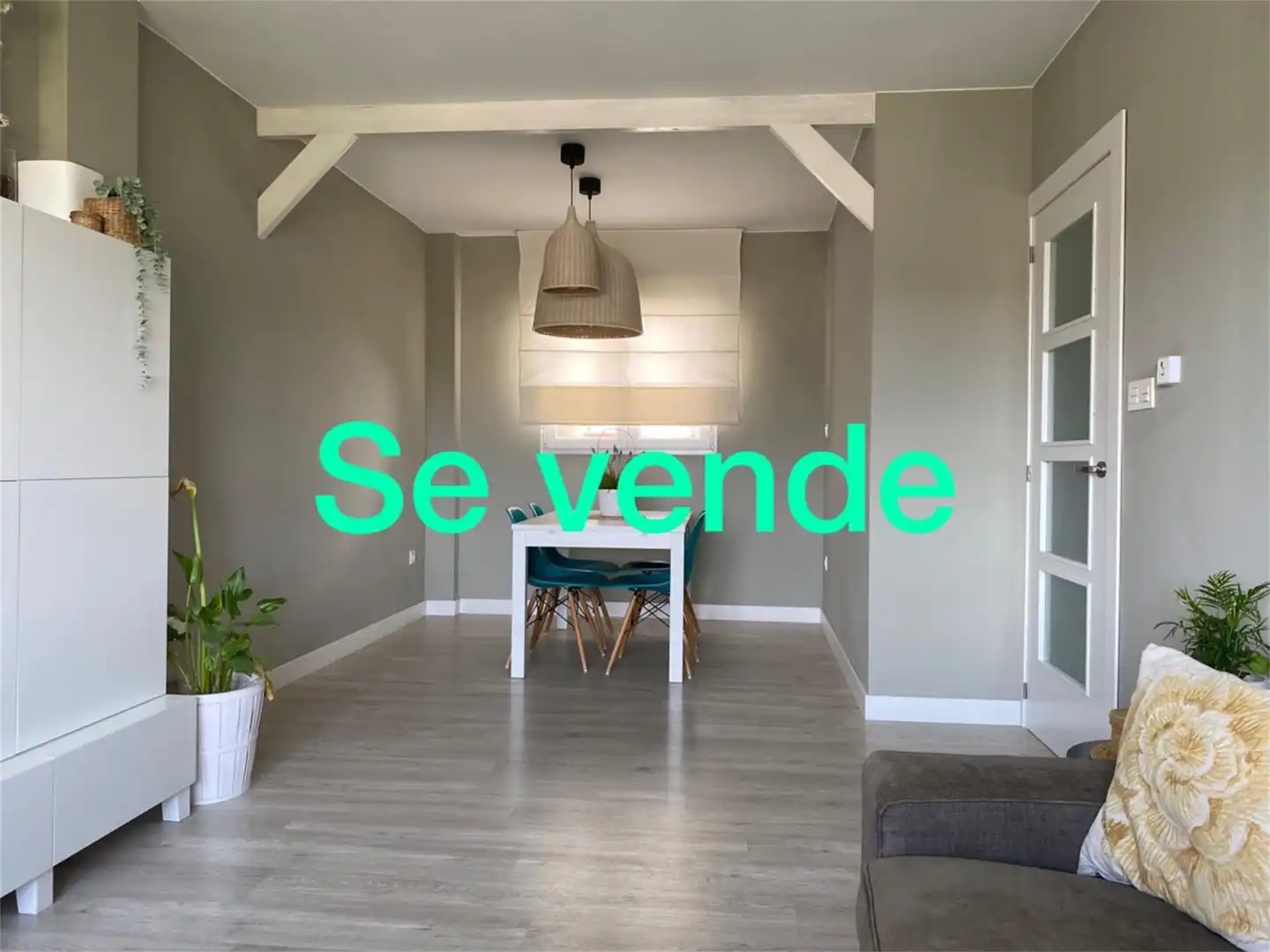 Casa adosada en venda a Urbanización Los Rosales, Iznalloz Dormitori de Casa adosada en venda en Iznalloz amb Aire condicionat, Calefacció i Jardí privat