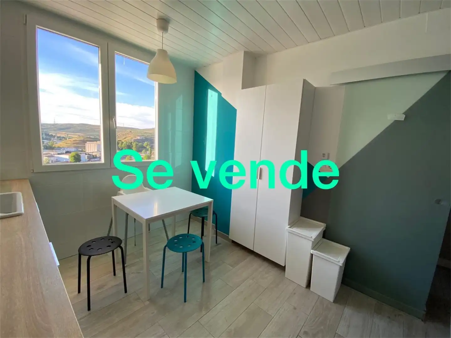 Casa adosada en venda a Urbanización Los Rosales, Iznalloz Dormitori de Casa adosada en venda en Iznalloz amb Aire condicionat, Calefacció i Jardí privat