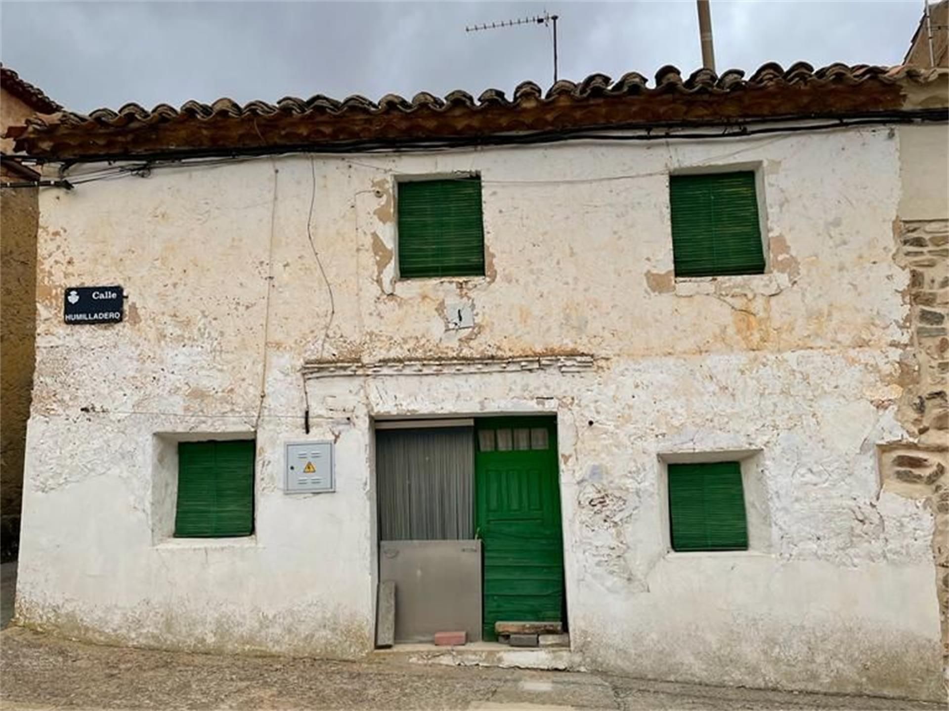 Außenansicht von Country house zum verkauf in Noviercas