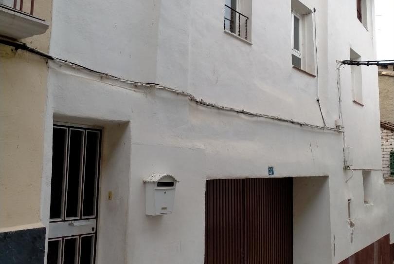 Casa adosada en venta en Calle San Miguel, 27, Ateca, Zaragoza - imagen 1 Foto 1 de Casa adosada en venta en Calle San Miguel, 27, Ateca, Zaragoza
