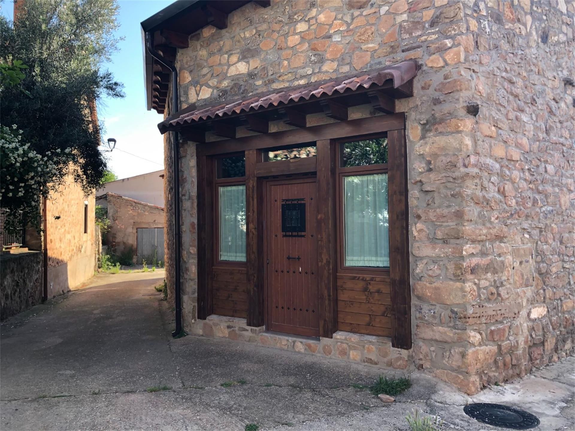 Vista exterior de Casa o xalet en venda en Valdegeña amb Calefacció i Moblat