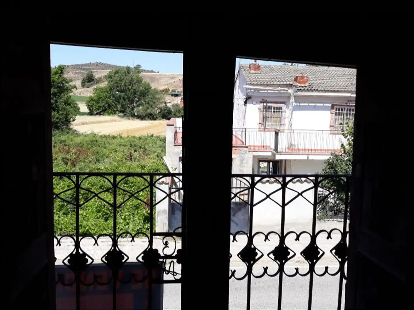 Casa adosada en venta en Calle Carretera, 10, Albalate de las Nogueras Vista exterior de Casa adosada en venta en Albalate de las Nogueras