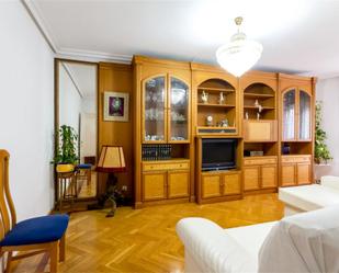 Living room of Flat for sale in  Madrid Capital  with Air Conditioner and Swimming Pool