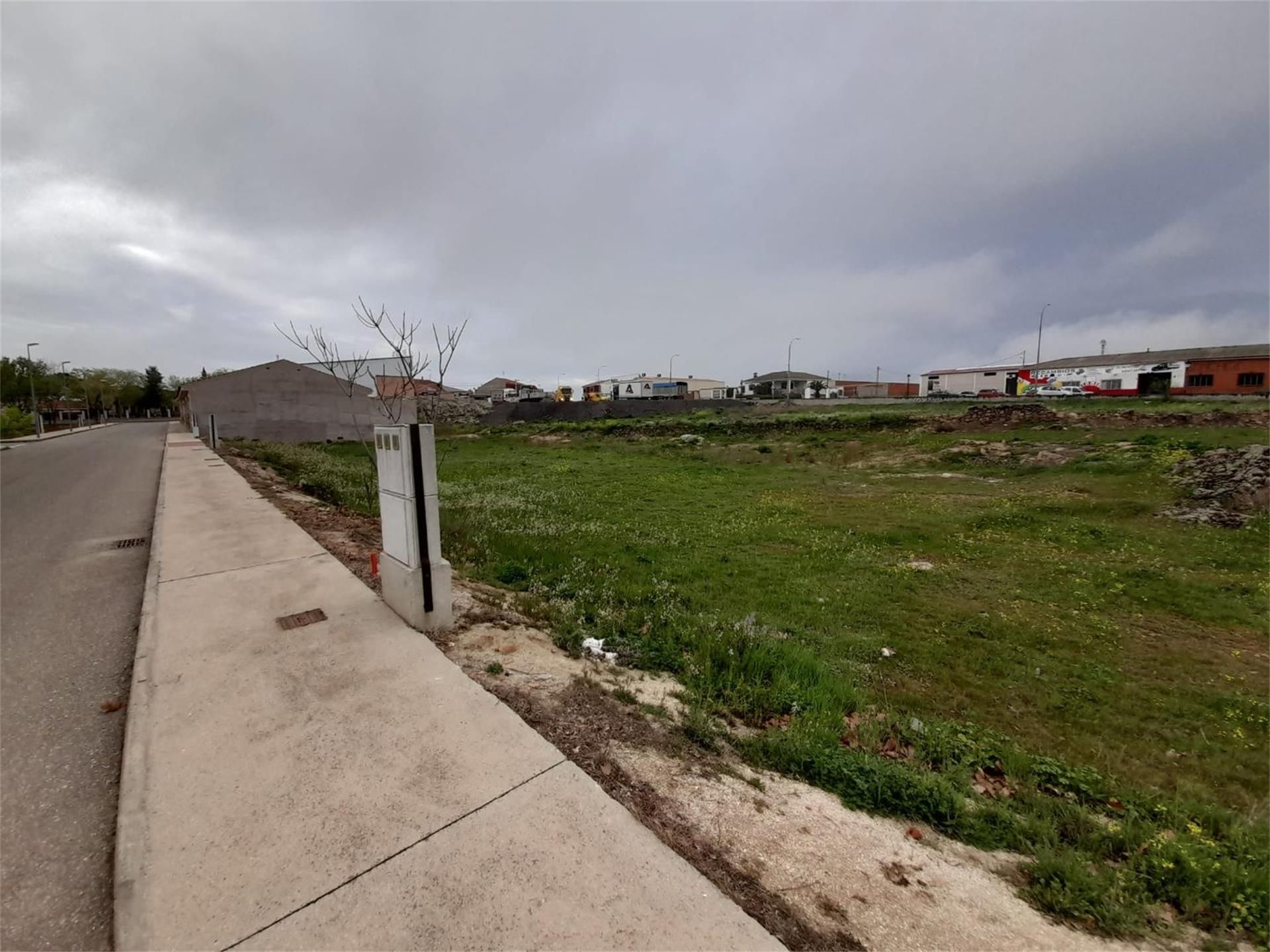 Constructible Land for sale in Mazarambroz