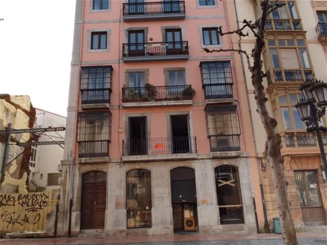 Oficina en Alquiler en Plaza Porlier en Casco Histórico