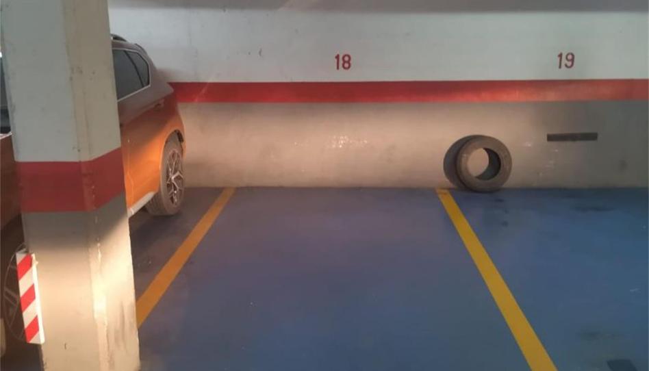 Garatge en venda a Carrer de Les Aguileres, Singuerlín, Santa Coloma de Gramenet - imatge 1 Foto 1 de Garatge en venda a Carrer de Les Aguileres, Singuerlín, Santa Coloma de Gramenet