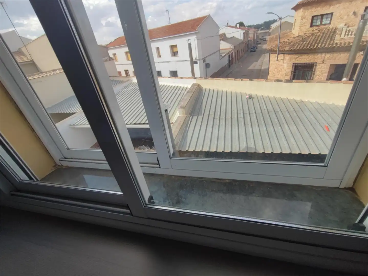 Casa adosada en venta en Calle Campoamor, 13, Socuéllamos Terraza de Casa adosada en venta en Socuéllamos con Aire acondicionado y Balcón