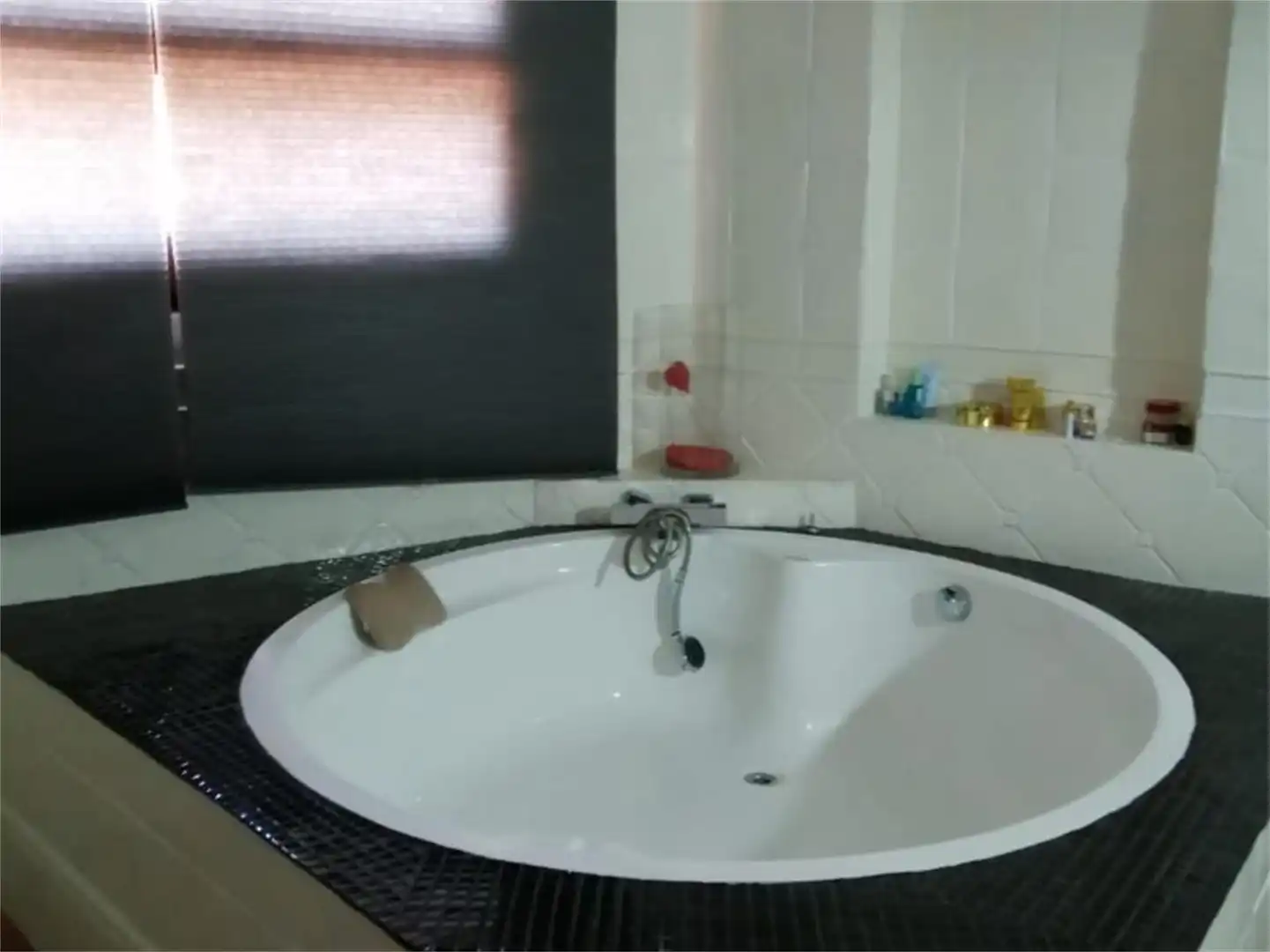 Baño de Casa o chalet en venta en Lliçà d'Amunt con Calefacción, Jardín privado y Parquet