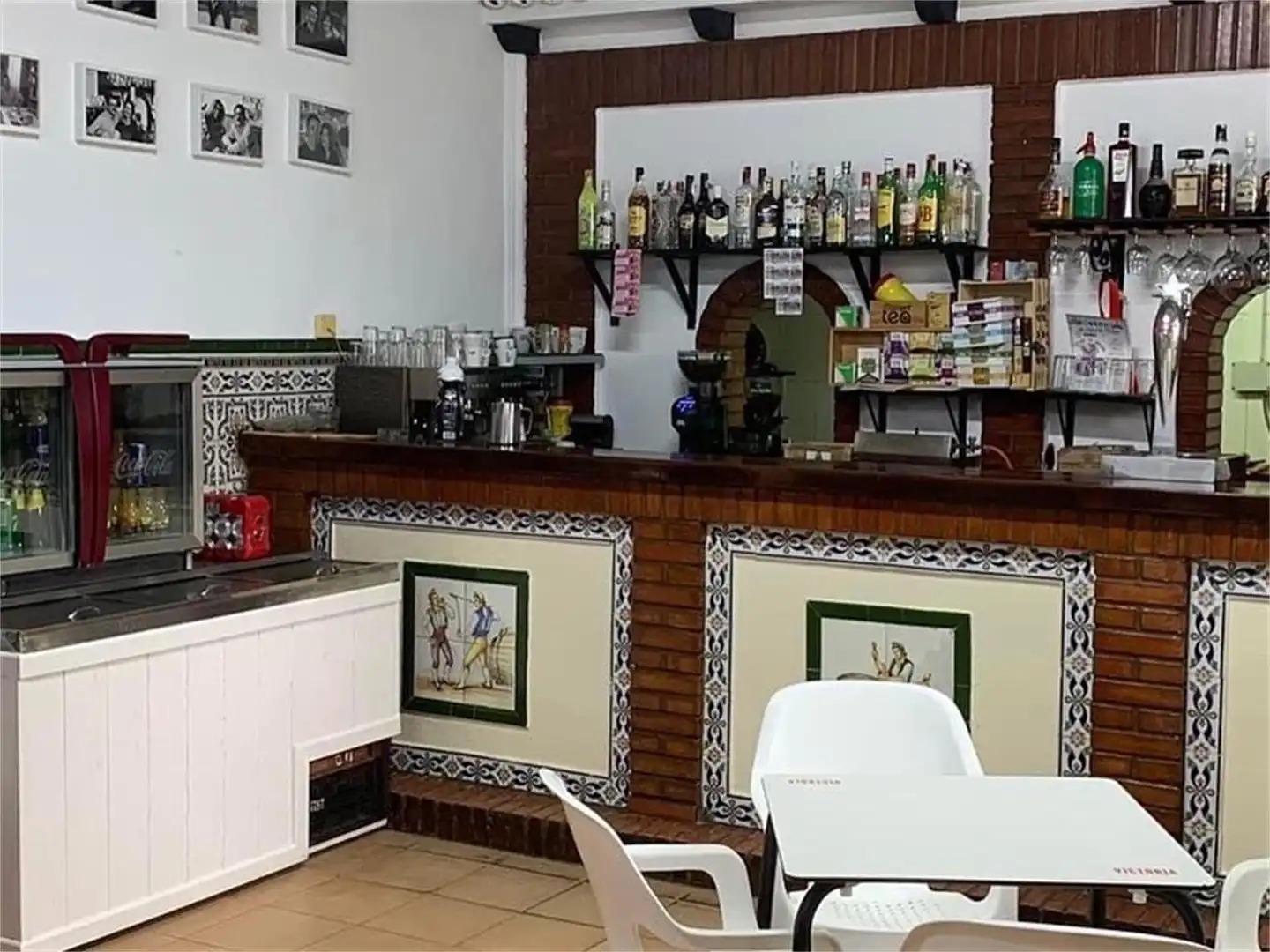 Local en venda a Avenida de Paniagua, Sotogrande Costa Local en venda en Sotogrande amb Aire condicionat, Calefacció i Moblat