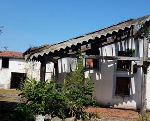 Vista exterior de Finca rústica en venda en San Vicente de la Barquera