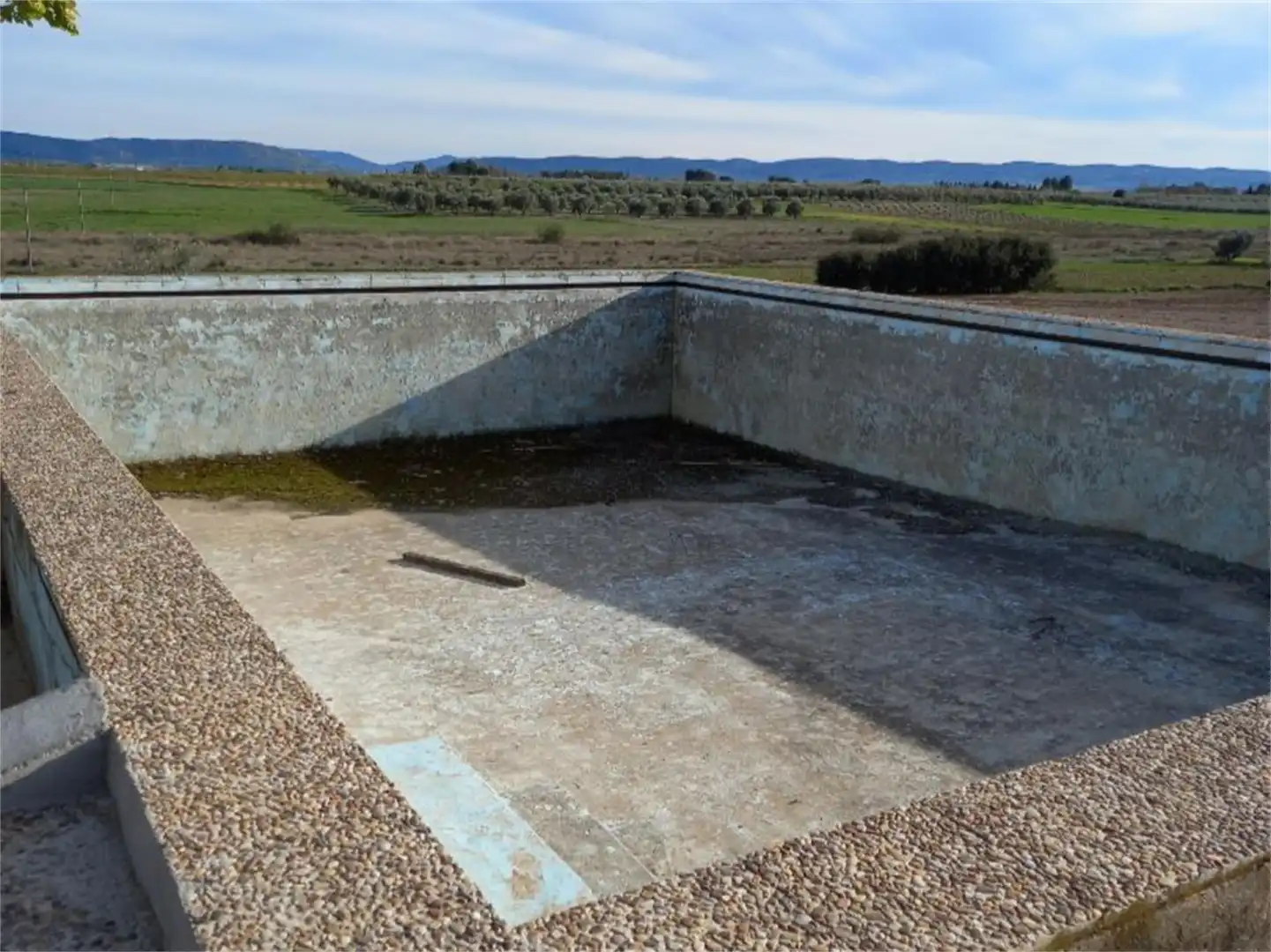 Land for sale in Calle Real, Villamayor de Calatrava Swimming pool of Land for sale in Villamayor de Calatrava