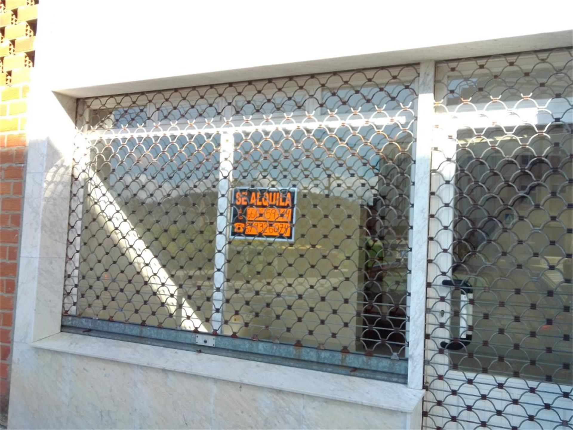 Local de lloguer a Rúa Santa Lucía, A Laracha Local de lloguer en A Laracha