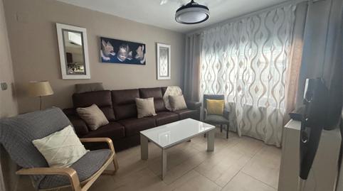 Foto 2 de Casa adosada en venda a Calle Los Almendros, 6, San Felipe - El Almendral - La Merced,  Jaén Capital