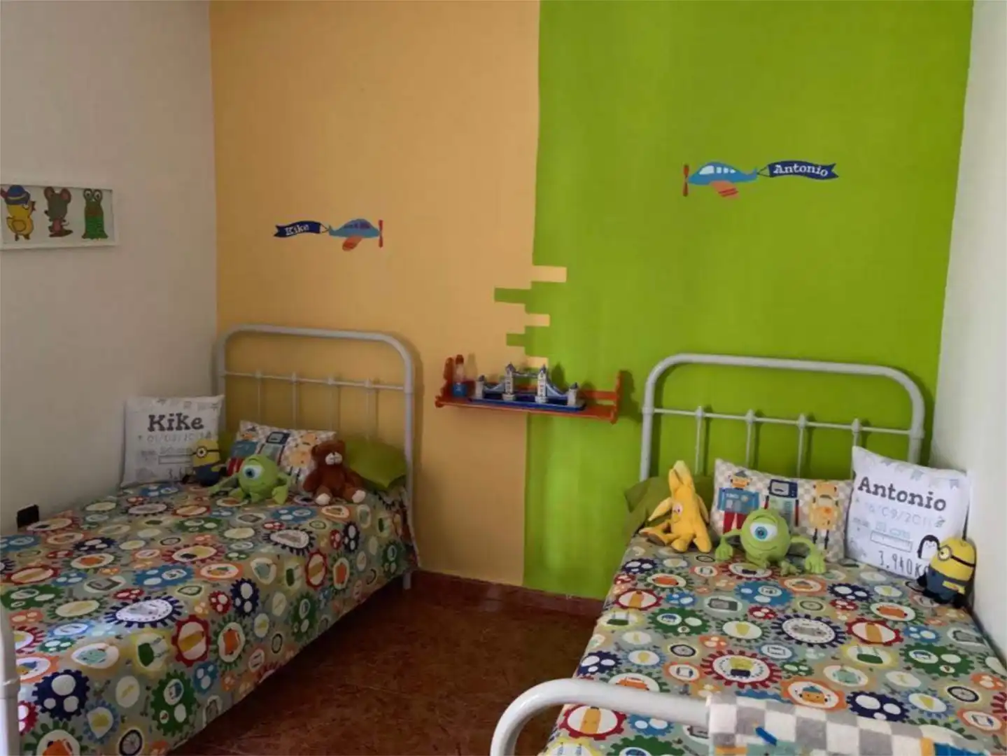 Casa adosada en venta en Calle Los Almendros, 6, San Felipe - El Almendral - La Merced Habitación de Casa adosada en venta en Jaén Capital con Aire acondicionado, Terraza y Balcón