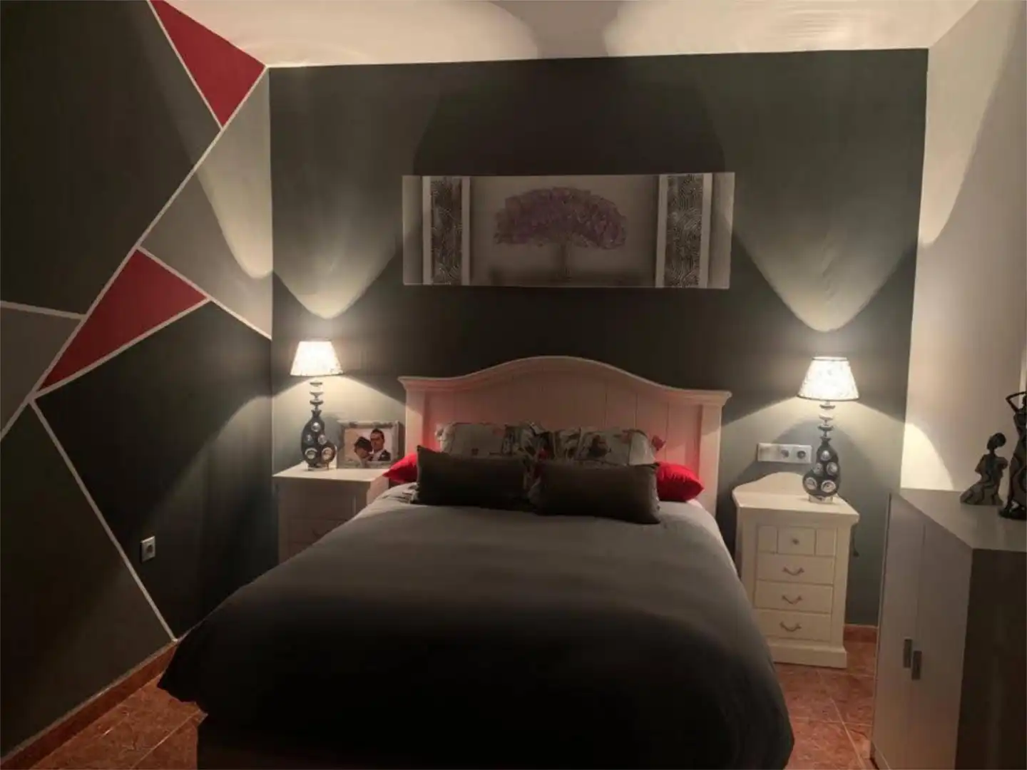 Casa adosada en venta en Calle Los Almendros, 6, San Felipe - El Almendral - La Merced Habitación de Casa adosada en venta en Jaén Capital con Aire acondicionado, Terraza y Balcón