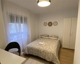 Bedroom of Flat to share in Málaga Capital  with Parquet flooring and Furnished