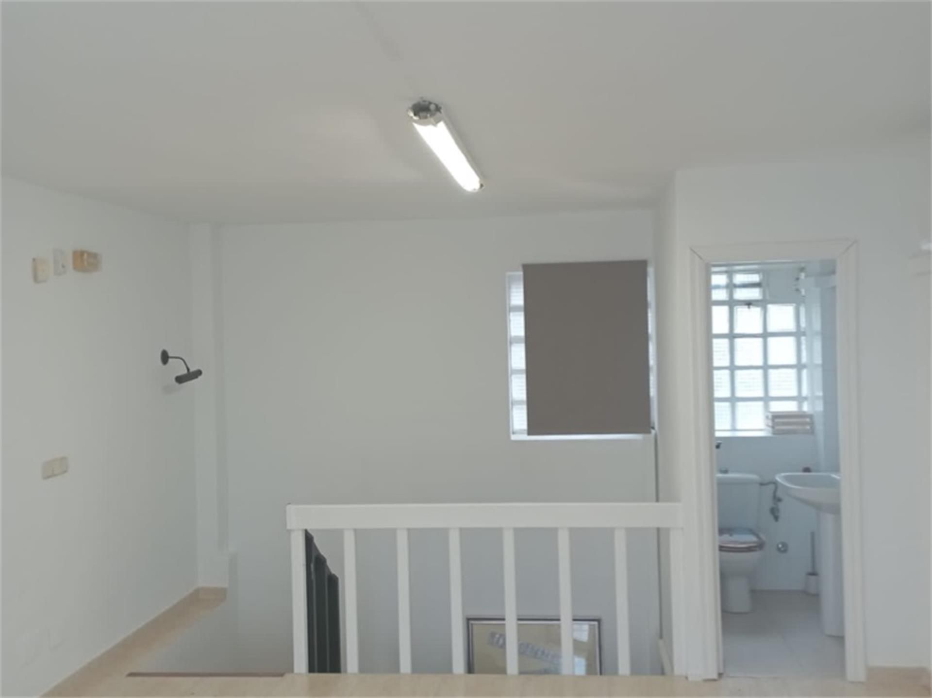 Premises to rent in Alicante / Alacant  with Air Conditioner