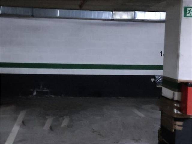 Garaje en Venta en Calle Murillo en Bagatza - San Vicente