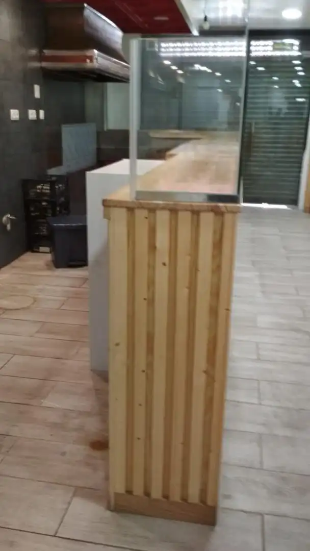 Local de lloguer en Cornellà de Llobregat amb Aire condicionat i Calefacció