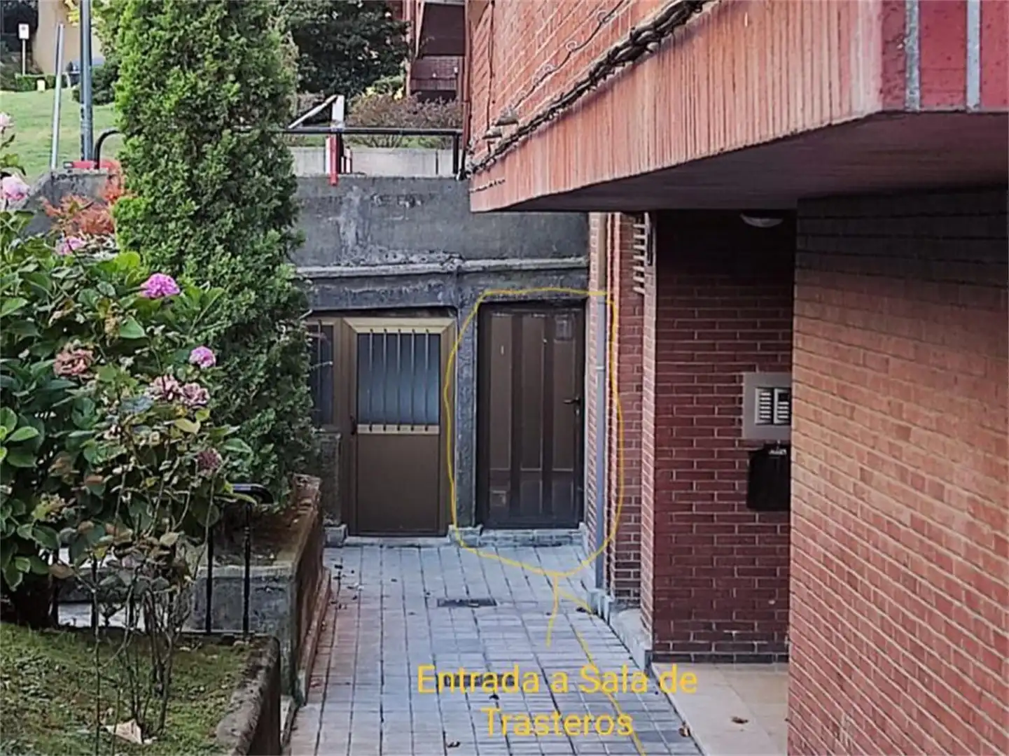 Trastero de alquiler en Travesía Párroco Ugaz, Begoña Vista exterior de Trastero de alquiler en Bilbao
