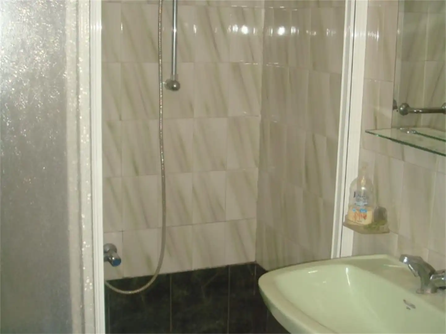 Flat for sale in Calle del Carmen, 24, Villacarrillo Bathroom of Flat for sale in Villacarrillo with Private garden