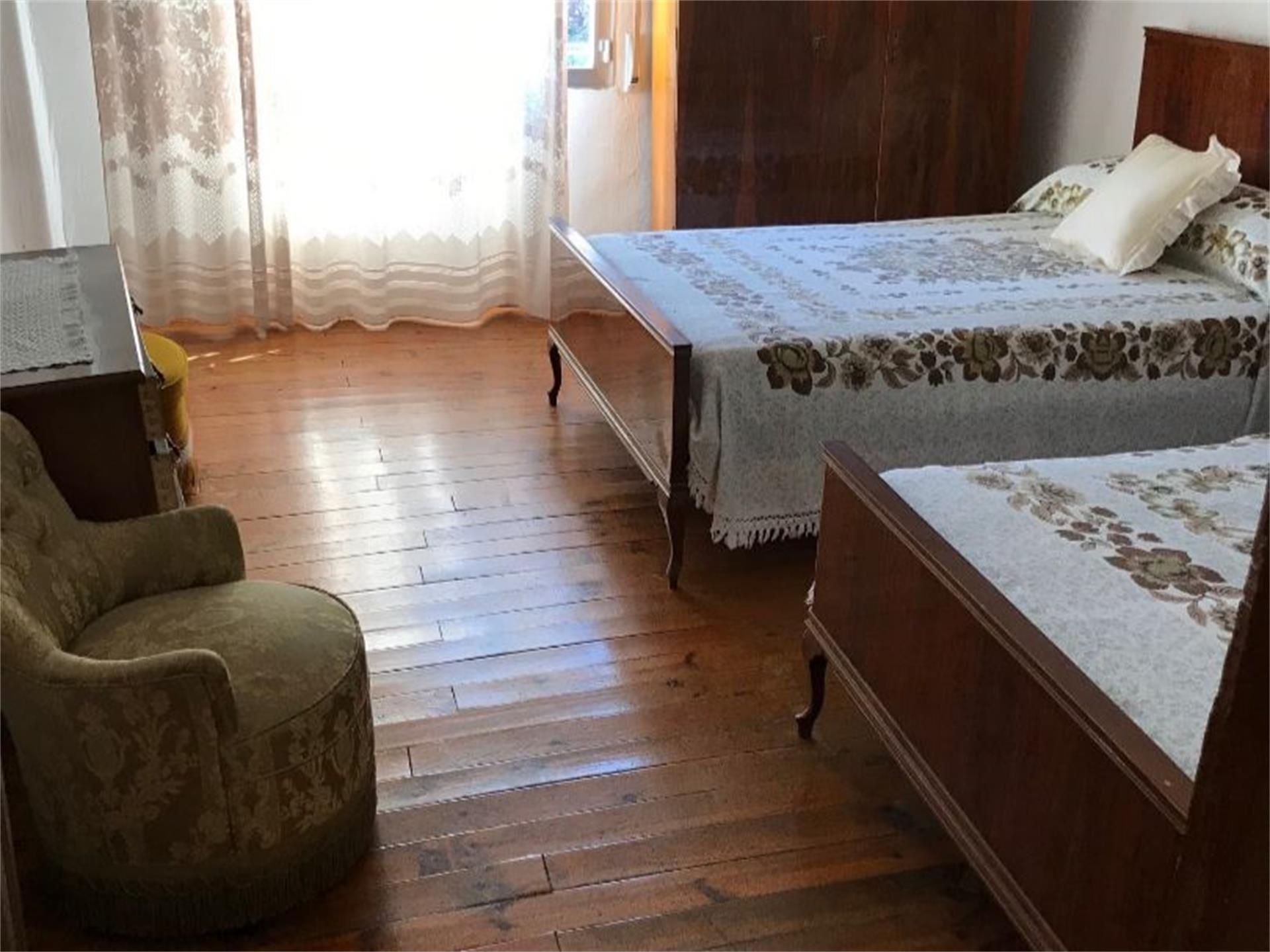 Dormitori de Casa o xalet en venda en Pradoluengo amb Moblat