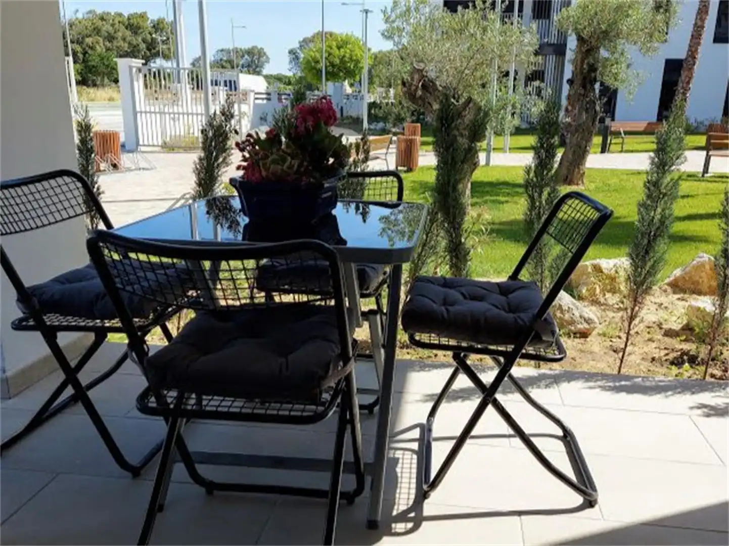 Apartamento de alquiler en Calle Playa de Punta Candor, Rota Terraza de Apartamento de alquiler en Rota con Jardín privado, Terraza y Amueblado