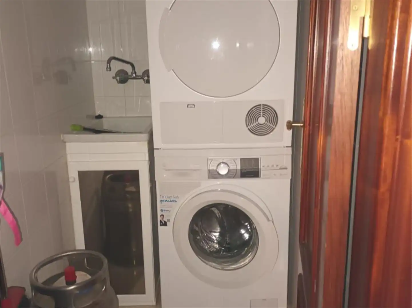 Piso en venta en Calle Baena, Doña Mencía Habitación de Piso en venta en Doña Mencía con Aire acondicionado, Calefacción y Trastero