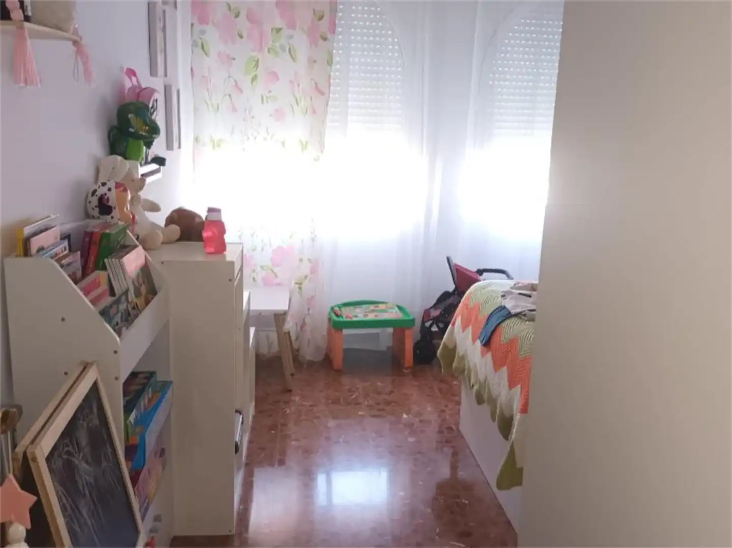 Piso en venta en Calle Baena, Doña Mencía Habitación de Piso en venta en Doña Mencía con Aire acondicionado, Calefacción y Trastero