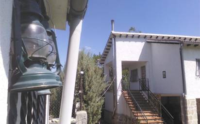 Casa-chalet en alquiler en navaluenga