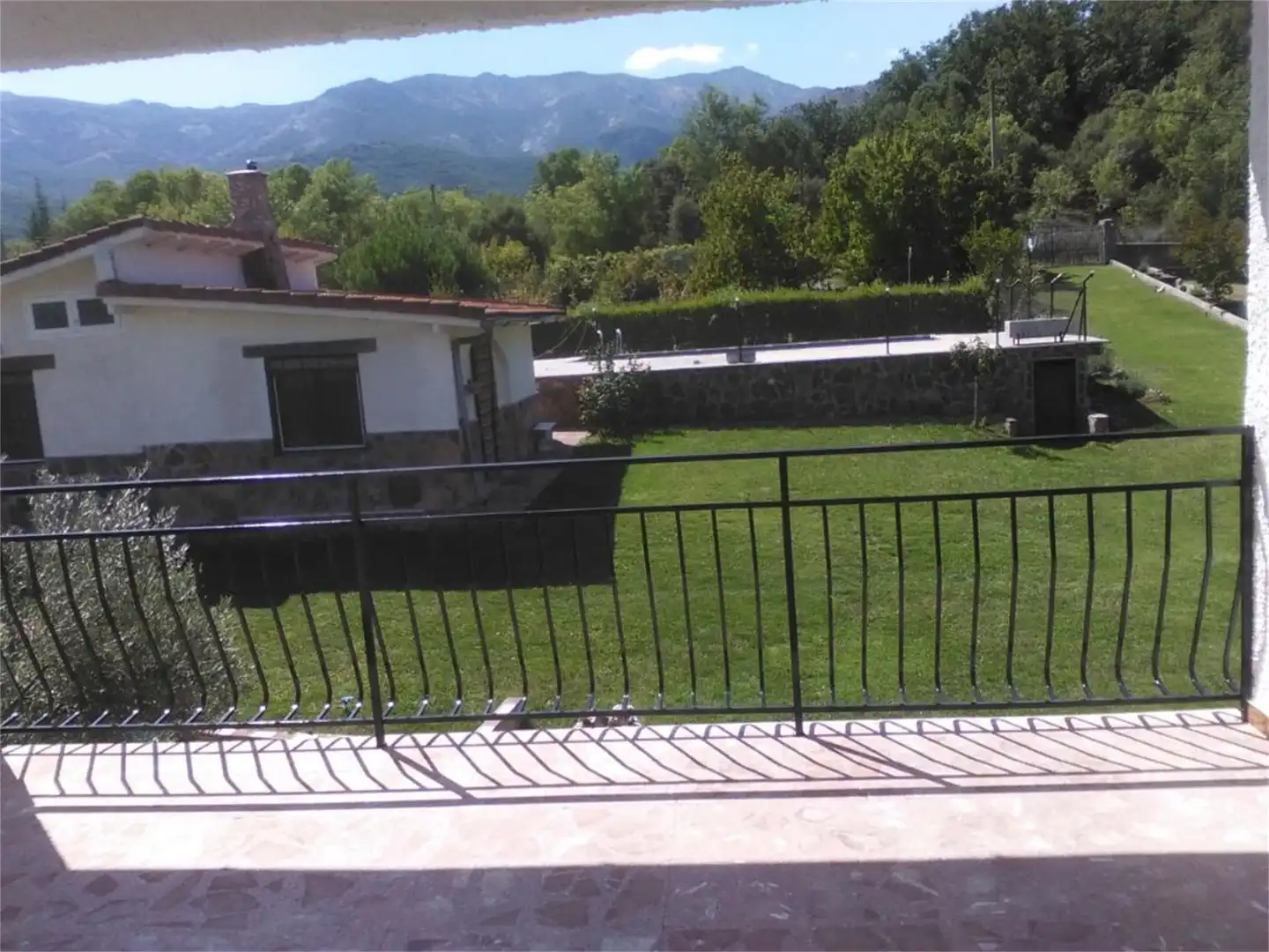 Casa o xalet de lloguer a Navaluenga Jardí de Casa o xalet de lloguer en Navaluenga amb Calefacció, Jardí privat i Terrassa